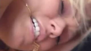 Blond Jenna Jameson w gorącym nagraniu w POV