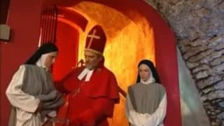 Książ pobłogosławił zakonnice swoją spermą.