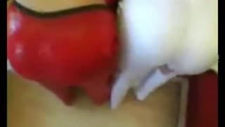 Bliźniaczki jebią tego samego faceta