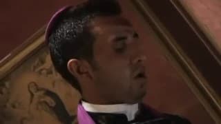 Dwie zakonnice i ksiądz - to jest to