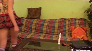 Śliczna blondynka debiutuje w świecie porno