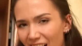 Rocker rucha szczupłą kurewkę