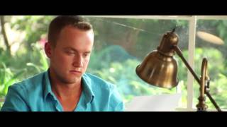 Dillon Harper jest muzą młodego pisarza