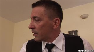 Potwierdź swoją pełnoletność