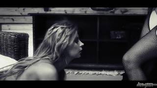 Dorothey Black i Peaches zdzwoniły się na seks