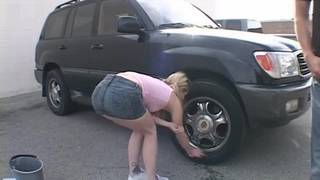 Ally Ann blond suka, która wie jak się zająć fiutem