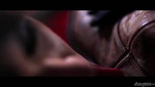 Holly D w romantycznym pornosie dla kobiet