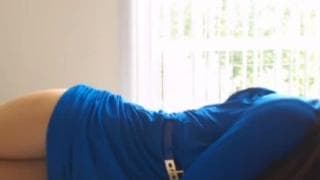 Pokaże mu jak bardzo jest podniecająca Pokaże mu jak bardzo jest podniecająca