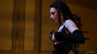 Król kończy mianowanie wojowniczki