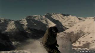 Sunny Jay pieprzy się na stogu narciarskim