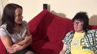 Bentley Dawson polata świeżą spermą