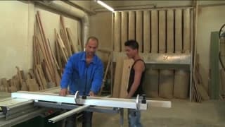 Trzech ostrych gejów jebie się w pracy