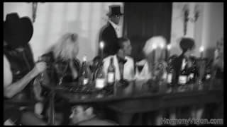 Alicia Rhodes -pokojówka obciąga chuja