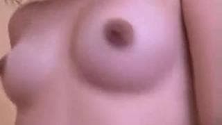 Im dłużej obciąga pałę, tym ona większa