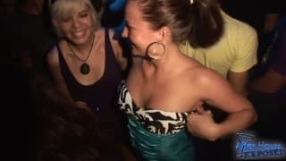 Morgan szykuje się na imprezę i na seks