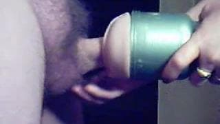 Zwali mu kutasa używając seks zabawki!