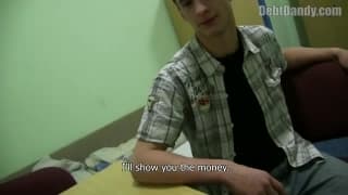 Młody gej mocno wyjebany dla pieniędzy