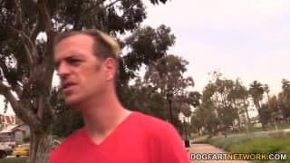 Miley May jedzie na czarnych kutasach!