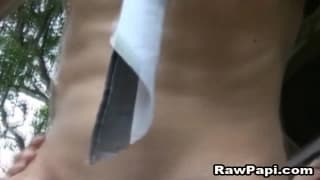 Latynoscy geje rżną się w dupy na dworze