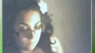 Cycata brunetka sfilmowana kamerką!