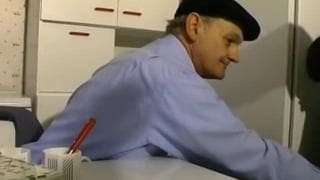 Seks w trójkącie z udziałem dziadków