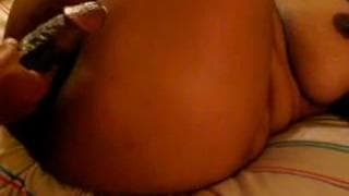 Kocha pierdolić mokrą pizdę swojej żony