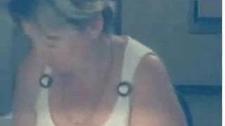 Dojrzała amatorska, gorąca masturbacja