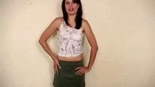 Młoda dziwka lubi światło kamer i seks