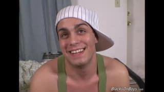 Młody gej i pierwszy seks z Murzynem