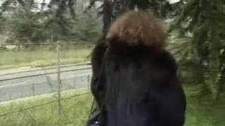 Bogata kobieta ma dziś dużo zabawy!