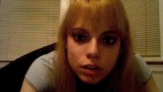 Blond nastolatka ze spermą na twarzy!