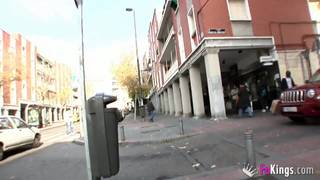 Mitsuki gotowa do ssania przed kamerą