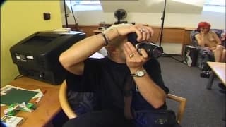 Amatorzy w różnym wieku pieprzą się na strychu