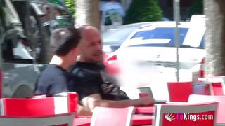 Lili zaliczyła seks w przerwie w pracy