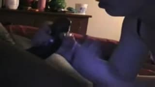 Wielki czarny chuj w jej mokrych ustach