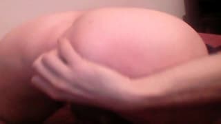 Gej - amator sam wypierdoli sie dildo!