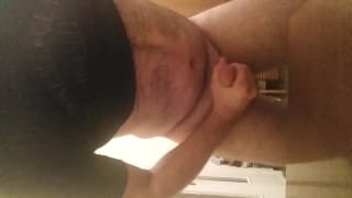 Gej - amator wytrzepie swojego kapucyna