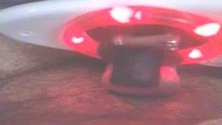 Wali sobie chuja i równocześnie filmuje