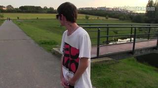 Potwierdź swoją pełnoletność