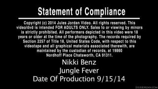 Gorąca Nikki Benz ma seks z Murzynem!