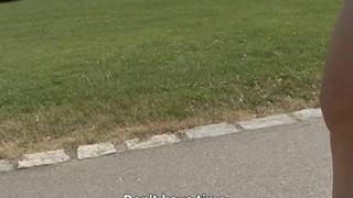 Bardzo sprośna i napalona blond dziwka!