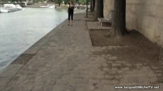 Ona rżnie się wszędzie dla przyjemności