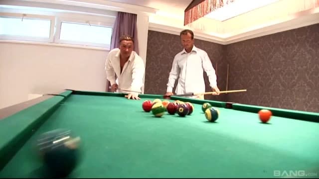 Potwierdź swoją pełnoletność