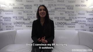 Veronika lubi porno i poszła na casting