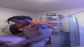 Pierdoli ją kutasem w usta i od tyłu