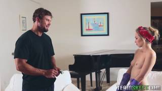 Jego Angel chce uprawiać seks oralny