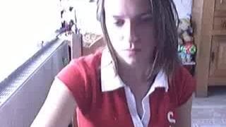 Pokaże wszystko co ma przed webkamerą!