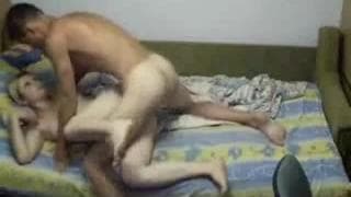 Blondynka lubi stawiać chuja chłopakowi