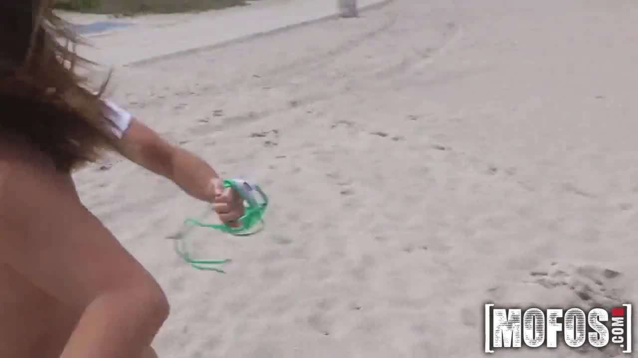 Potwierdź swoją pełnoletność