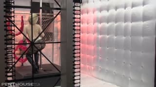 Striptiserka pierdoli się w miejscu pracy